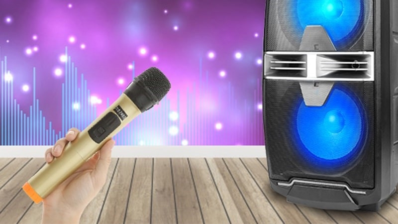 Thường xuyên kiểm tra tình trạng pin của micro và loa kéo